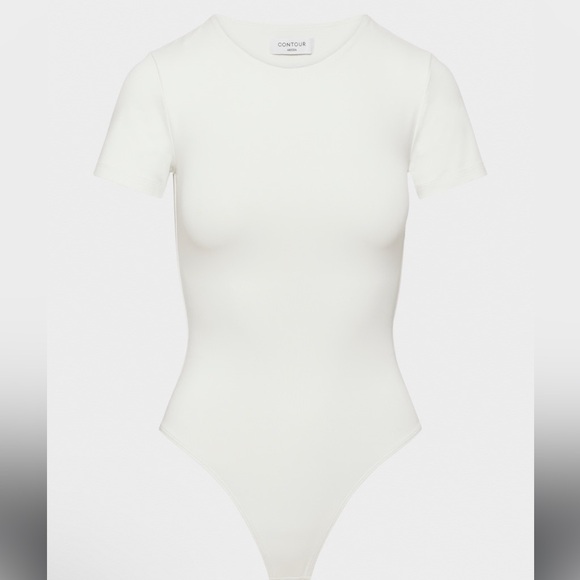 Aritzia Tops - Aritzia White Fitted Bodysuit with Short Sleeves